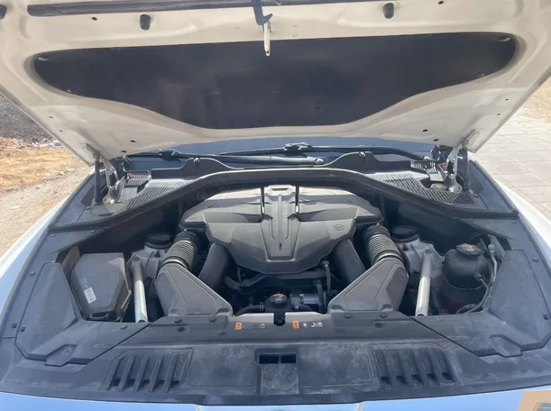 Car image 27