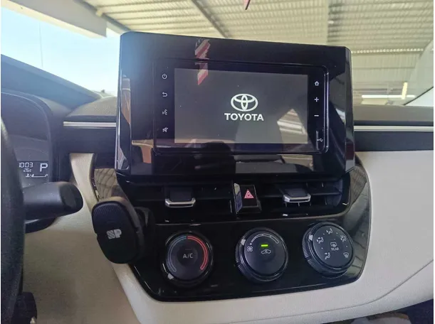 Car image 13