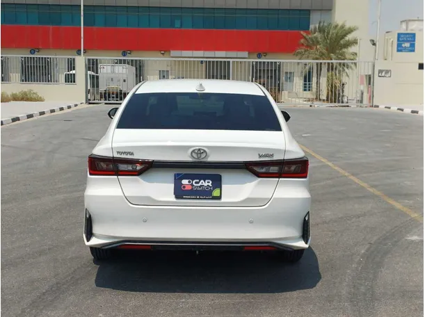 Car image 6