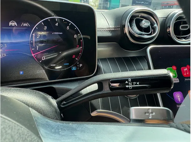 Car image 18