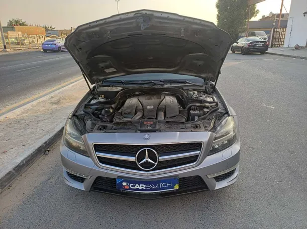 Car image 24