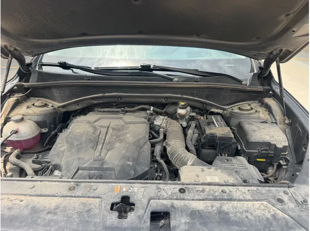 Car image 25