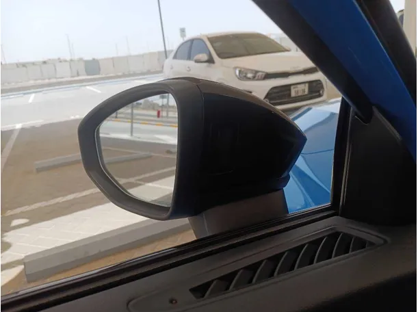 Car image 21