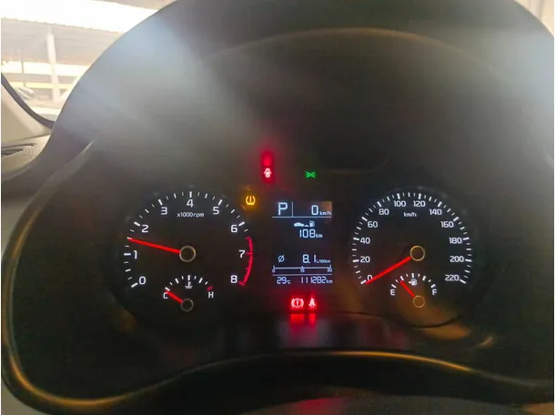 Car image 16