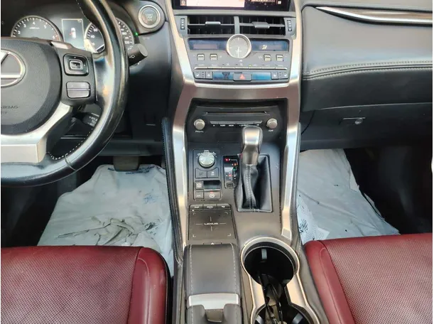 Car image 22