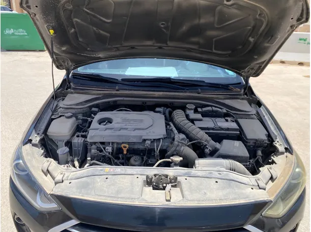 Car image 26
