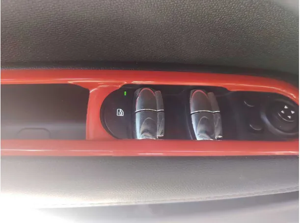 Car image 27