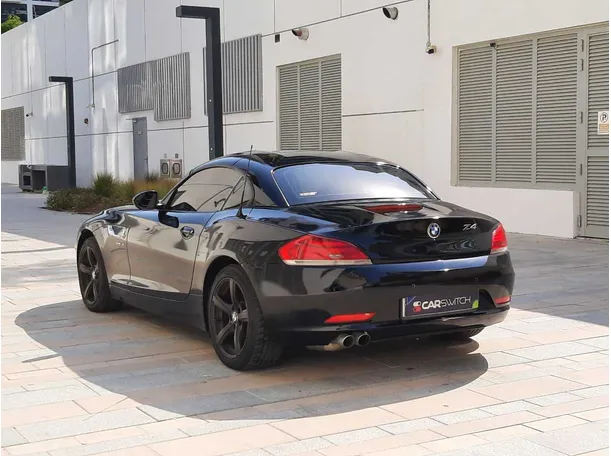 Car image 7