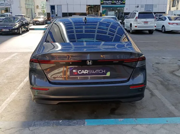 Car image 6