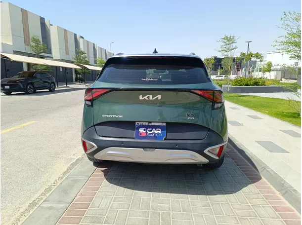 Car image 6