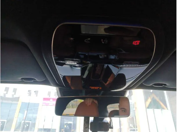 Car image 22