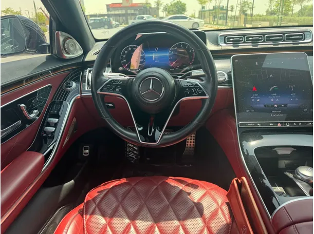 Car image 17