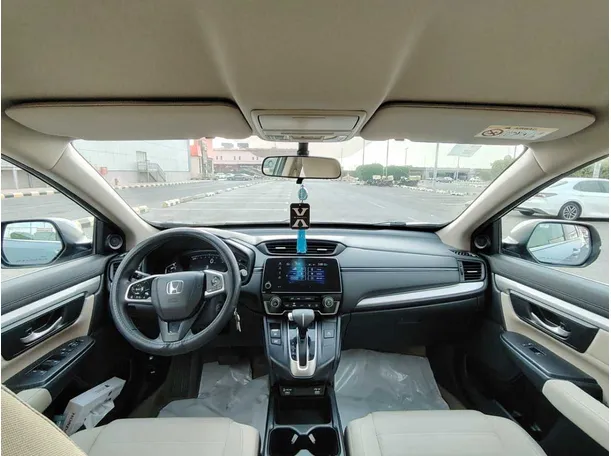 Car image 17