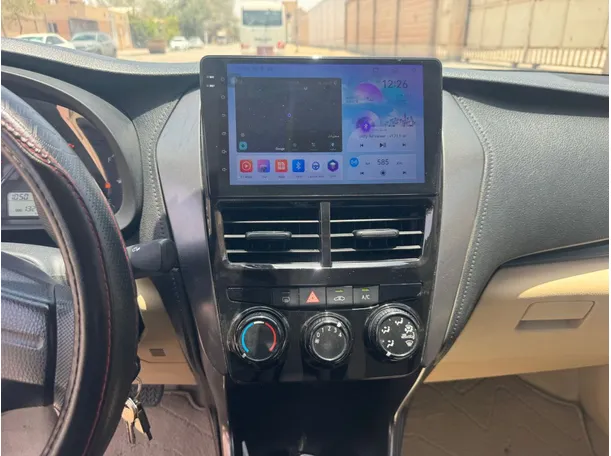 Car image 16