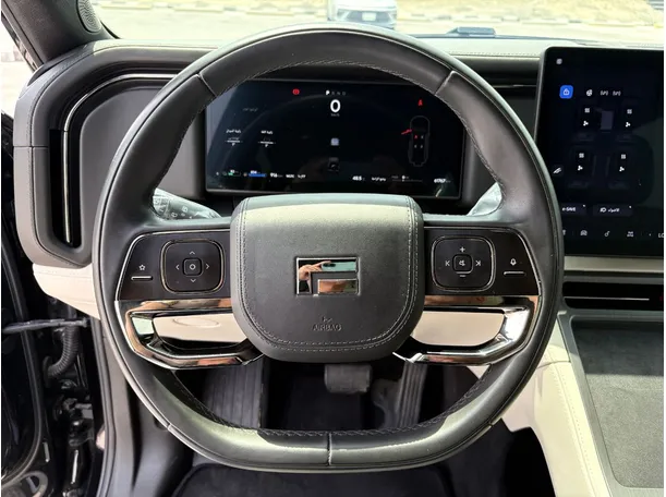 Car image 26