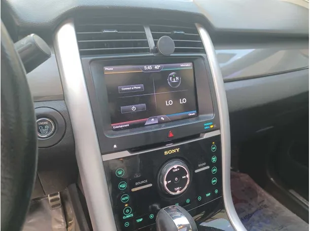 Car image 18