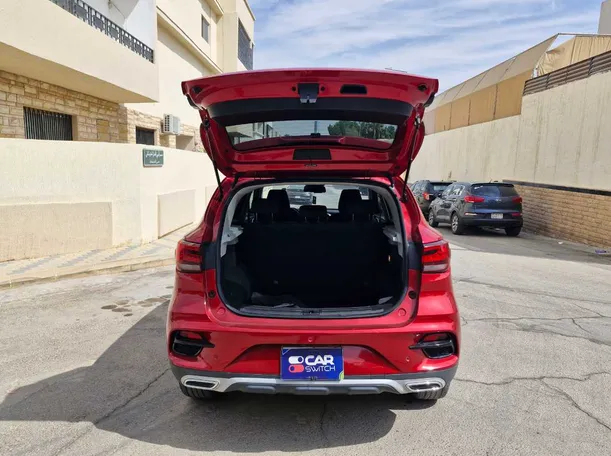 Car image 20