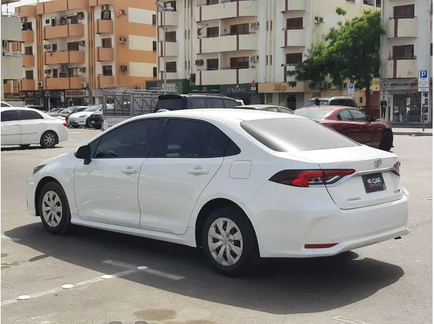 Car image 7