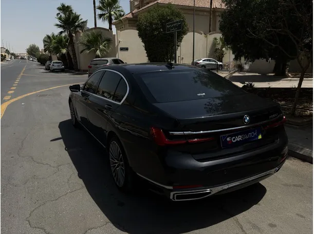 Car image 7