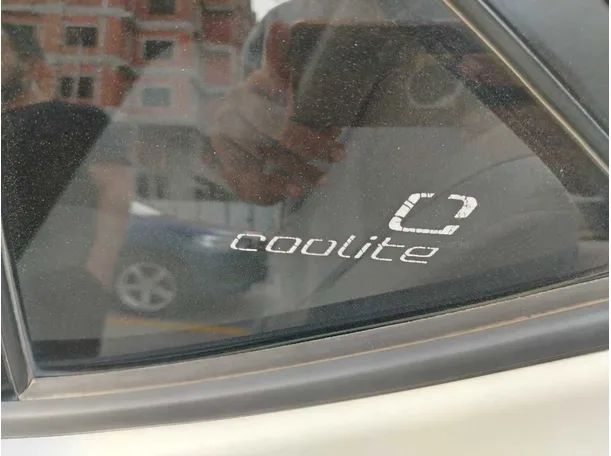 Car image 32