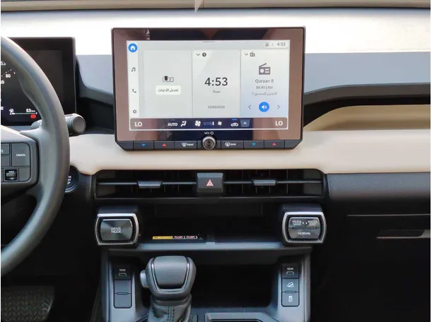 Car image 24