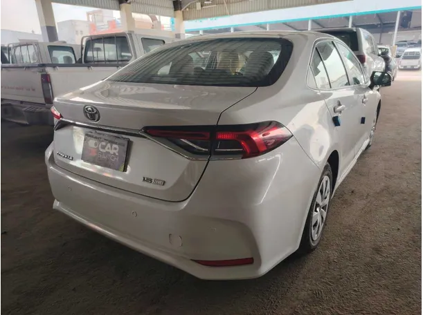 Car image 5