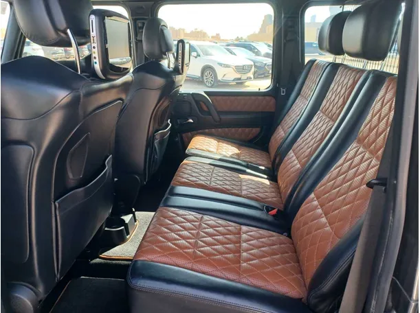Car image 15