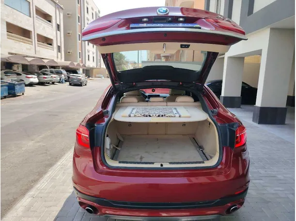 Car image 33