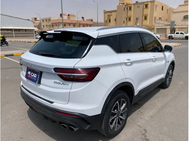Car image 5