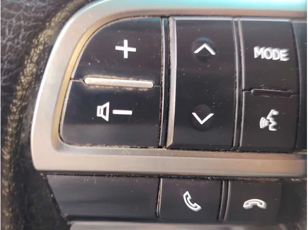 Car image 43