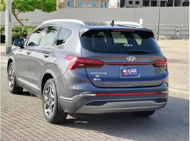 Car image 7