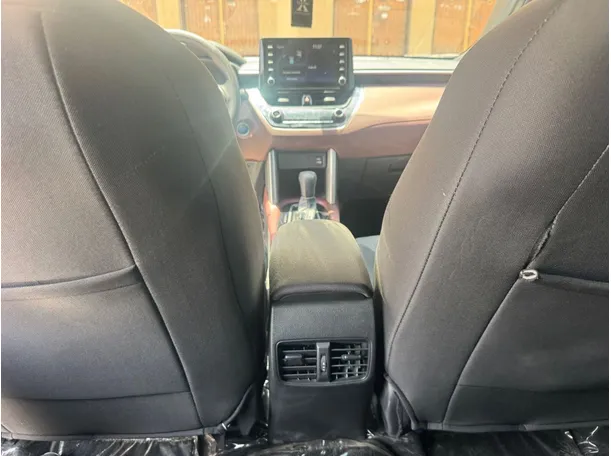Car image 20