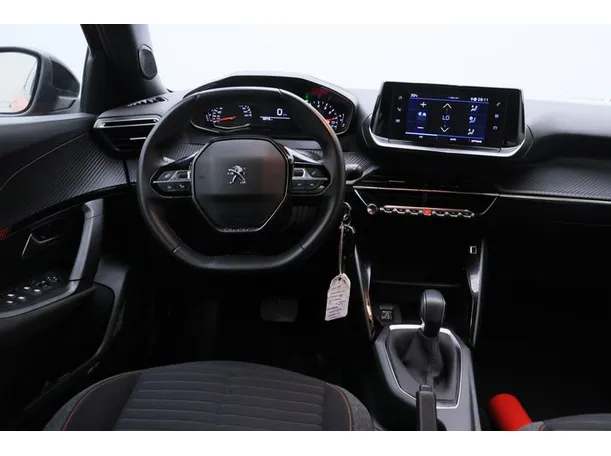 Car image 15