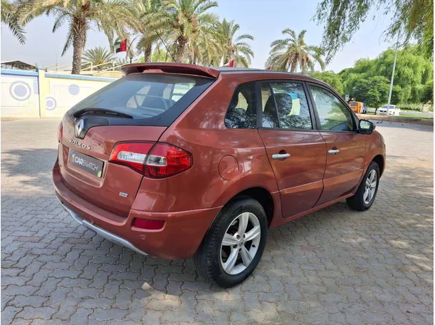 Car image 5
