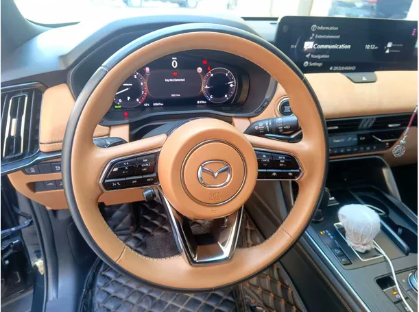 Car image 27