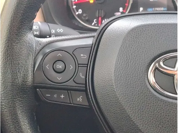 Car image 29