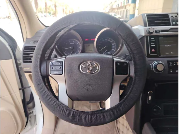 Car image 23