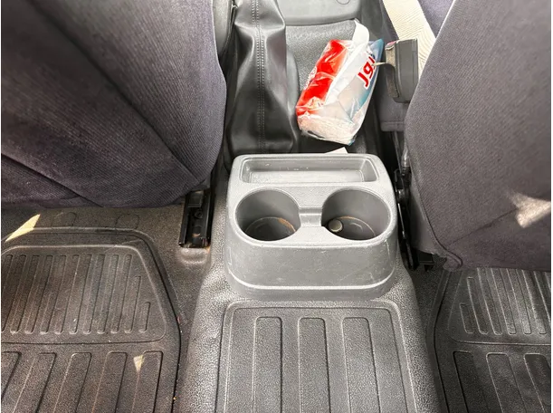 Car image 23