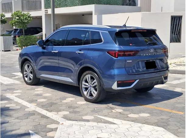 Car image 7