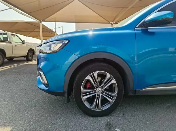 Car image 10