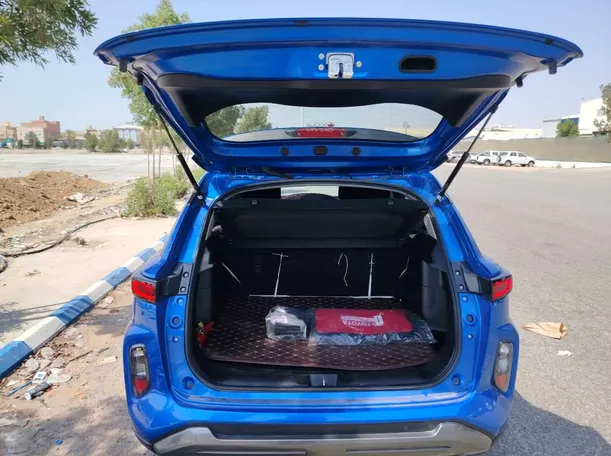 Car image 31