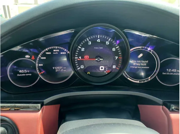 Car image 20