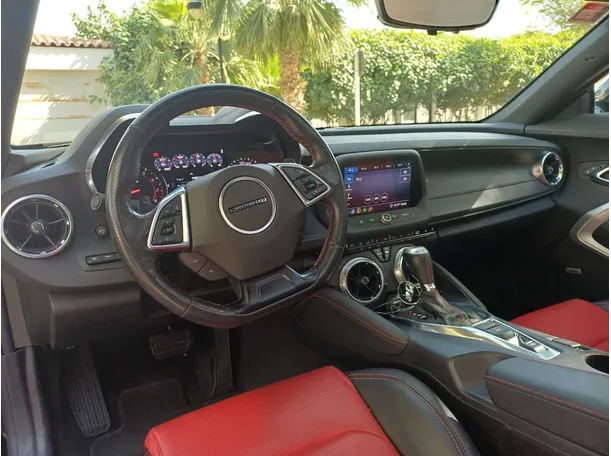 Car image 11