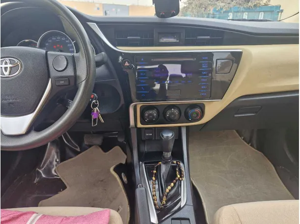 Car image 16