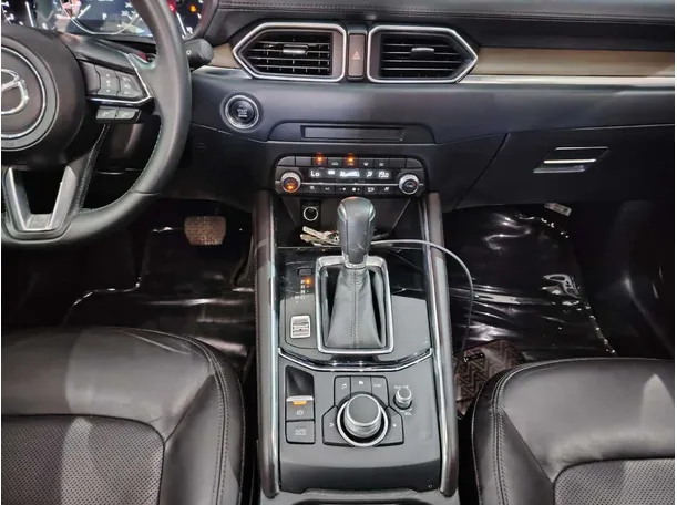Car image 23