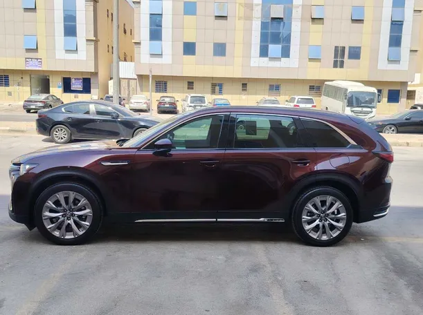 Car image 8