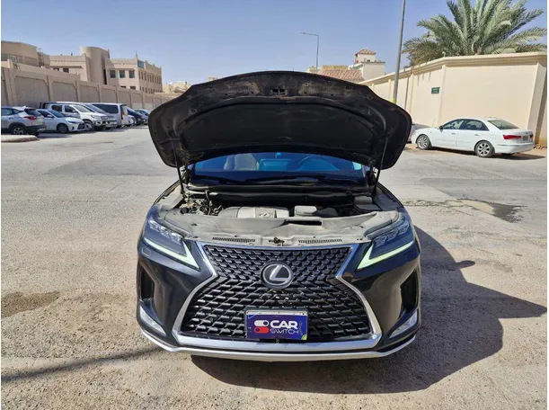 Car image 24