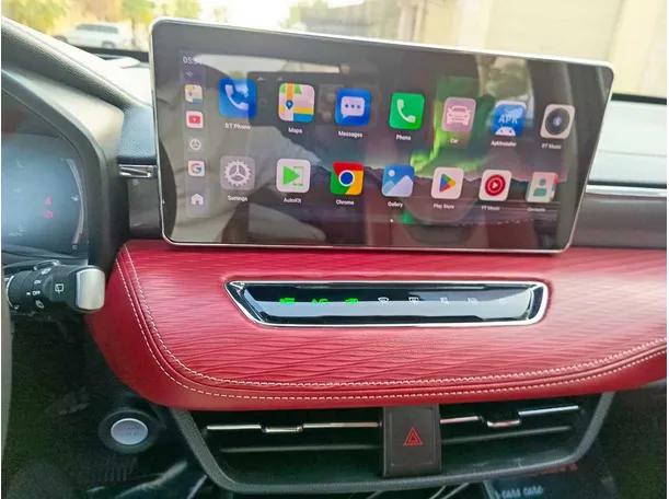 Car image 26