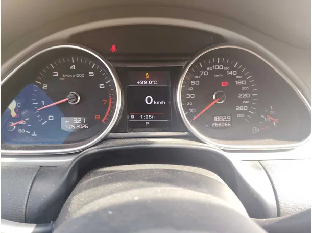 Car image 23