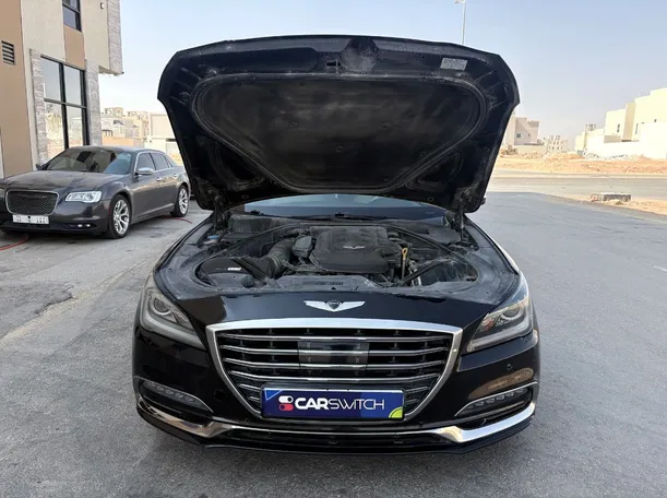 Car image 26